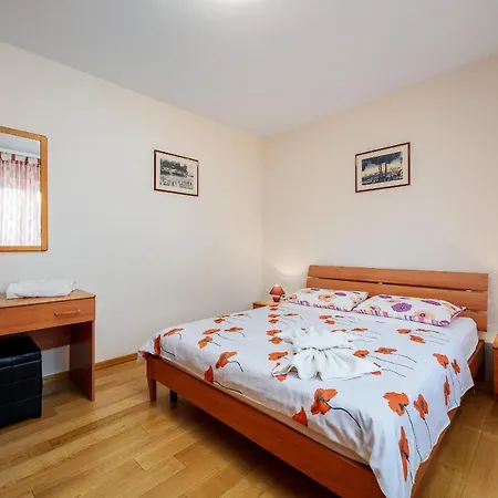 Gulic Apartman *